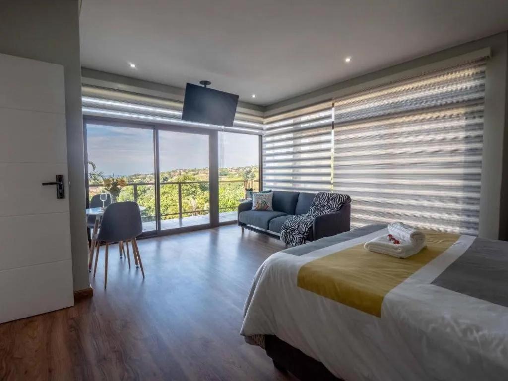 Ekuthuleni Modern Christian Guesthouse With Seaview Umhlanga Room photo