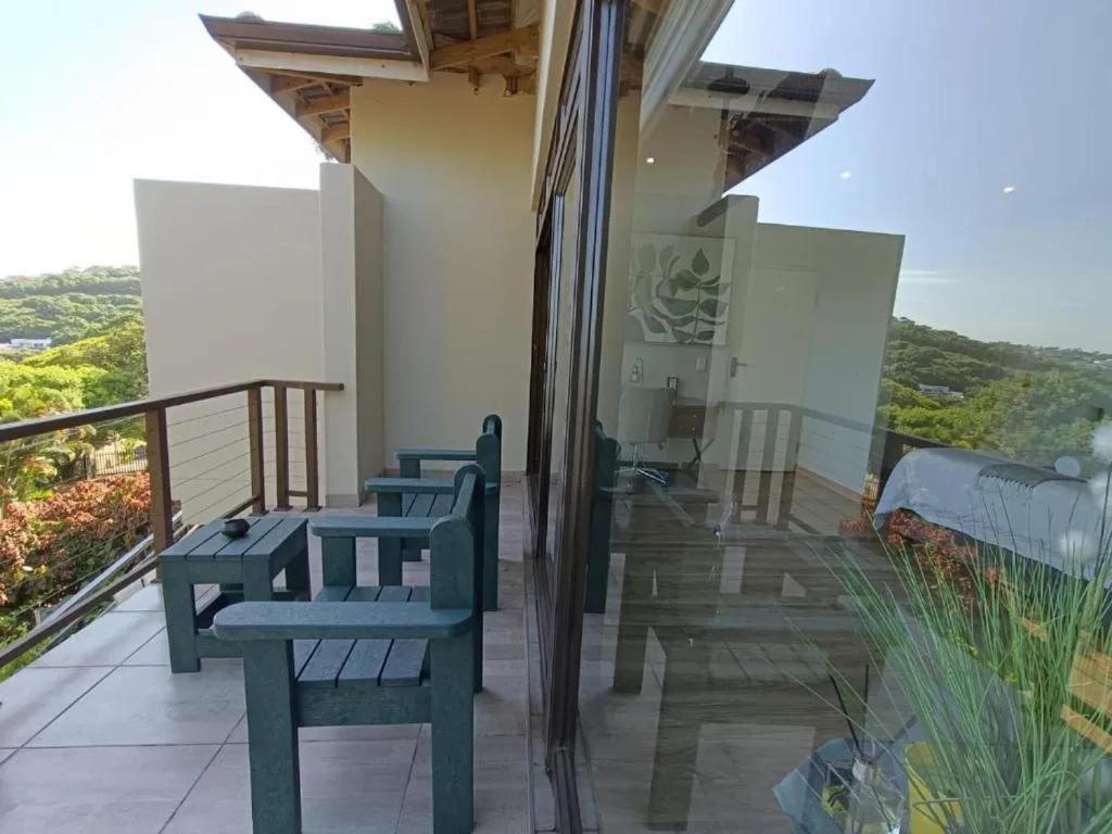 Ekuthuleni Modern Christian Guesthouse With Seaview Umhlanga Room photo